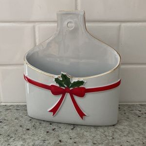 Mount Clemens Pottery ceramic Christmas envelope wall pocket